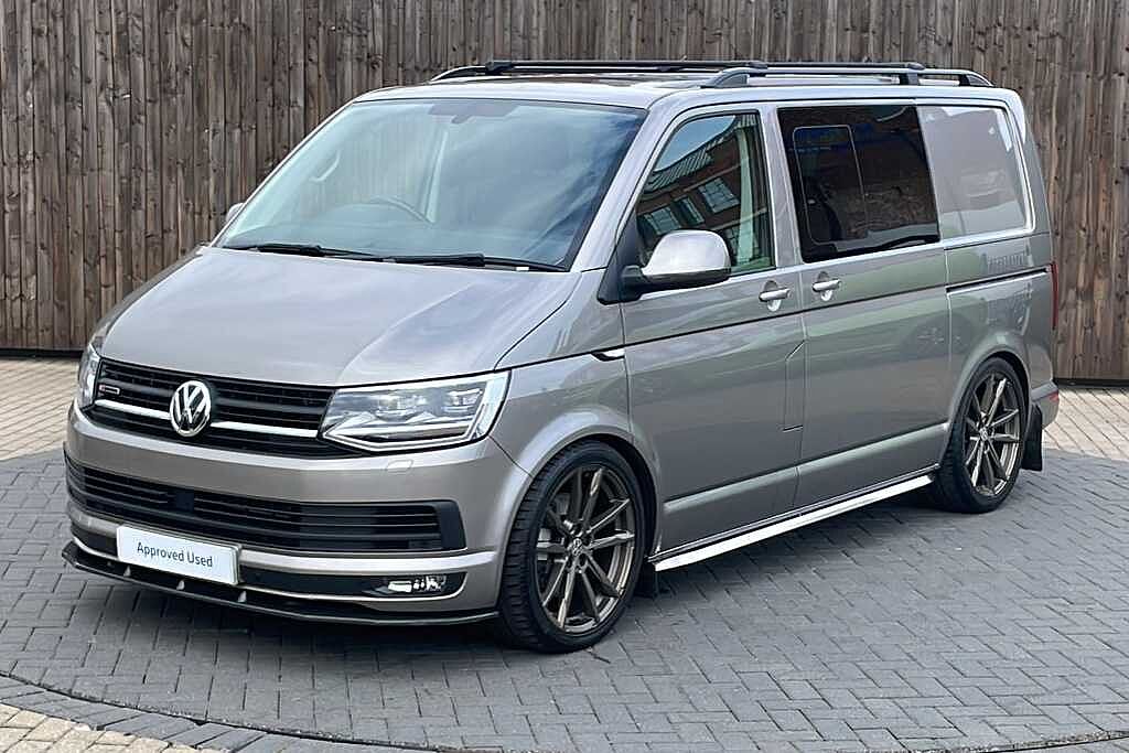 Volkswagen Transporter 2.0 BiTDI BMT 204 Highline Kombi Van 4MOTION DSG