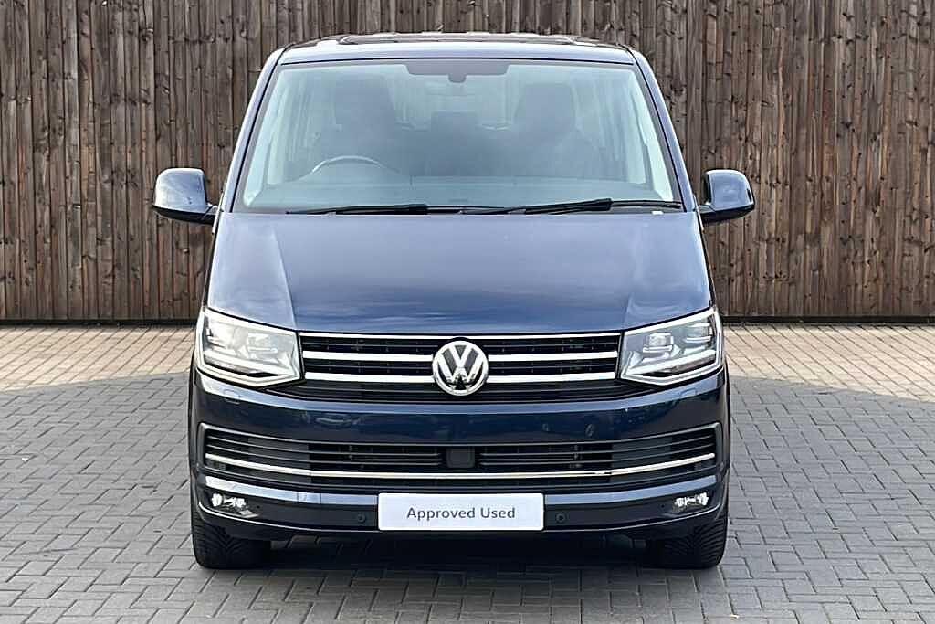 Volkswagen Caravelle 2.0 TDI BlueMotion Tech 199 Executive 5dr DSG