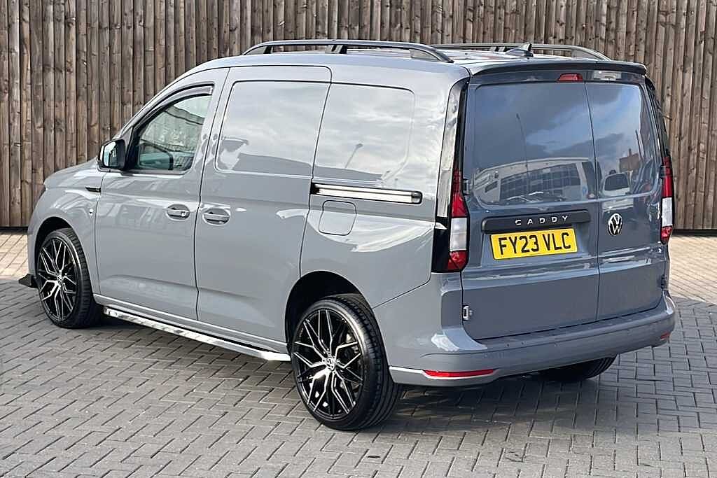 Volkswagen Caddy 2.0 TDI 122PS Commerce Plus Van DSG