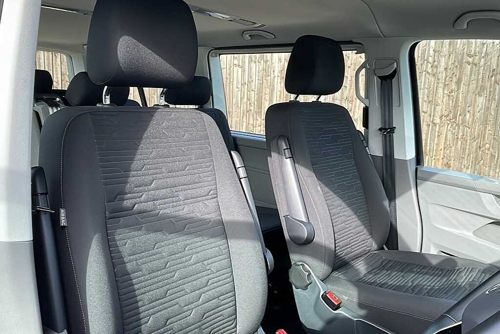 Volkswagen Transporter 2.0 TDI 150PS SE Minibus