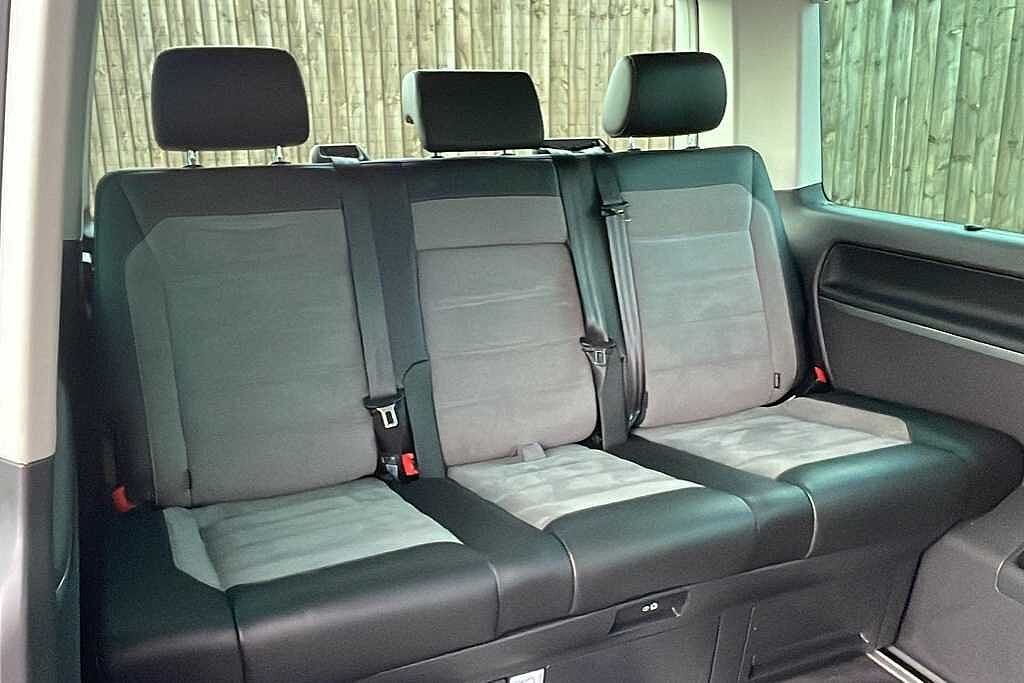 Volkswagen Caravelle 2.0 TDI Executive 150 5dr DSG