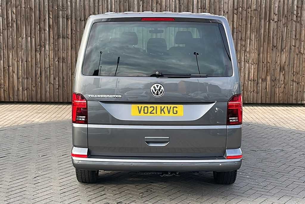 Volkswagen Transporter 2.0 TDI 150 Highline Kombi Van DSG
