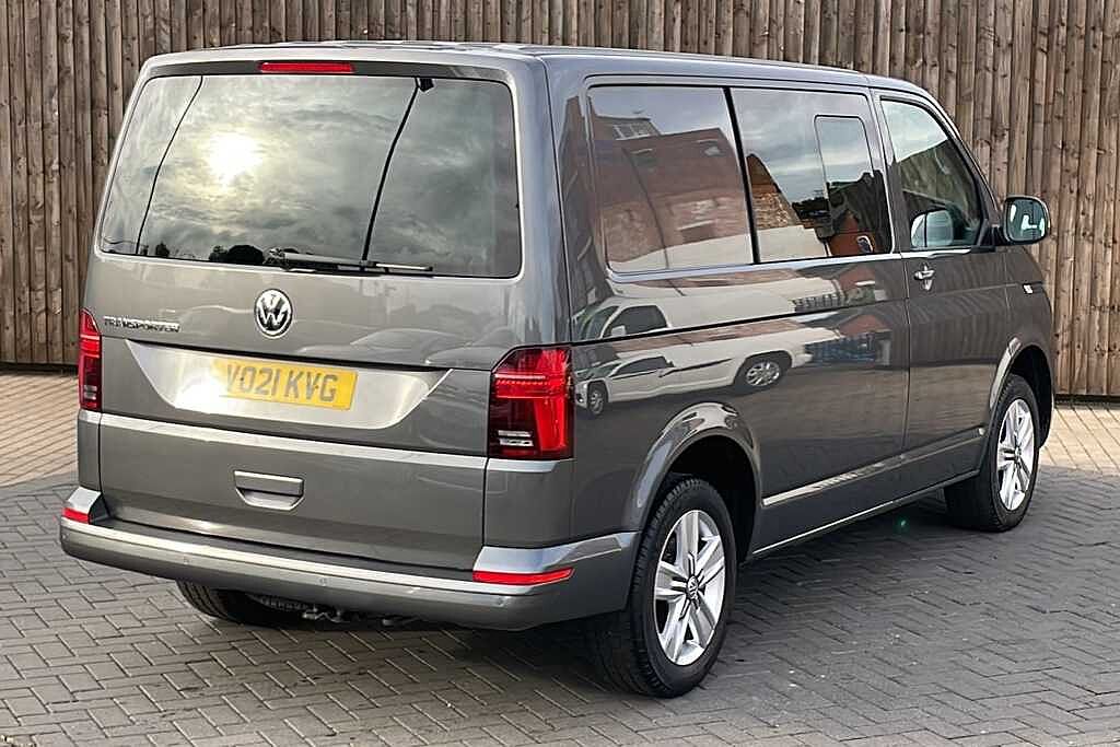 Volkswagen Transporter 2.0 TDI 150 Highline Kombi Van DSG