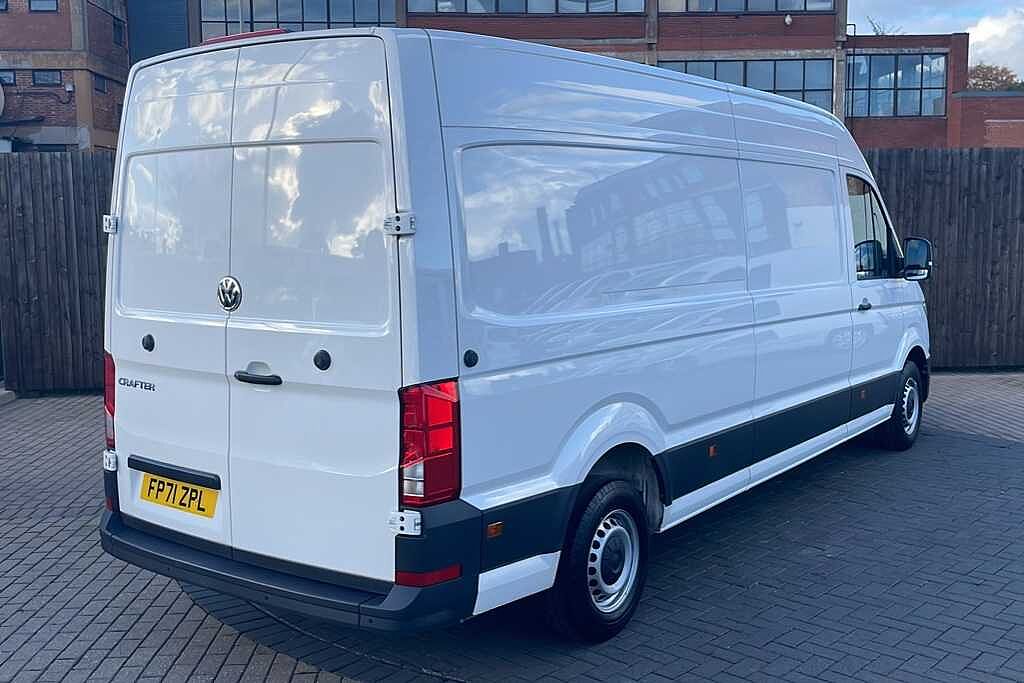 Volkswagen Crafter 2.0 TDI 140PS Startline High Roof Van Auto