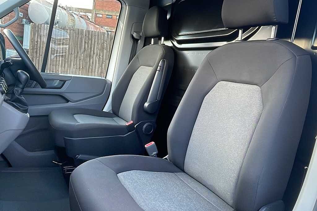 Volkswagen Crafter 2.0 TDI 140PS Startline High Roof Van Auto