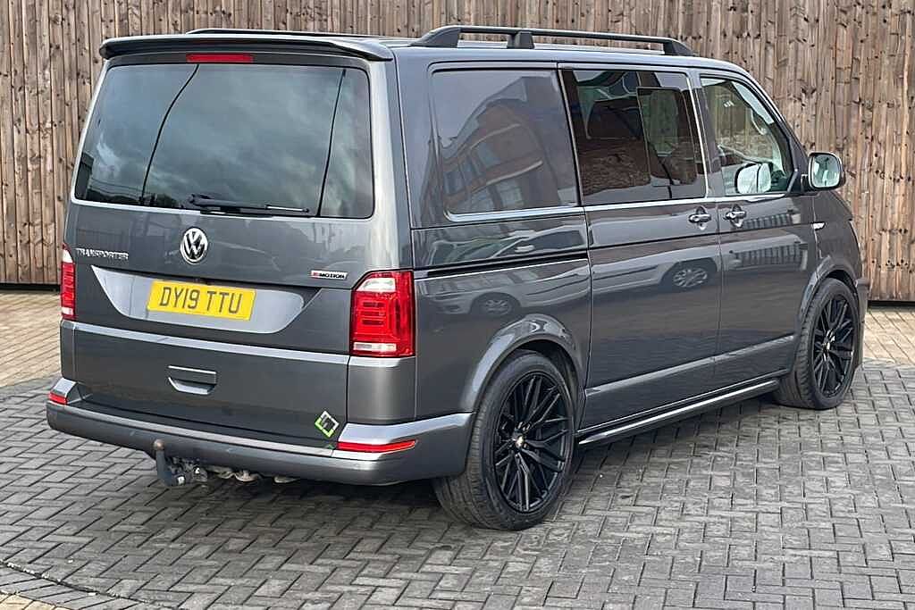 Volkswagen Transporter 2.0 BiTDI BMT 204 Highline Kombi Van 4MOTION DSG