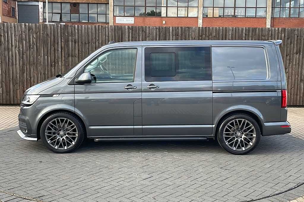 Volkswagen Transporter 2.0 TDI 150 Highline Kombi Van DSG