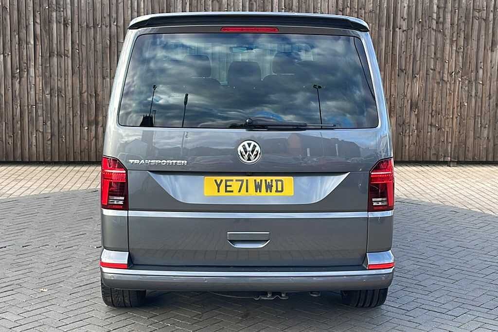 Volkswagen Transporter 2.0 TDI 150 Highline Kombi Van DSG