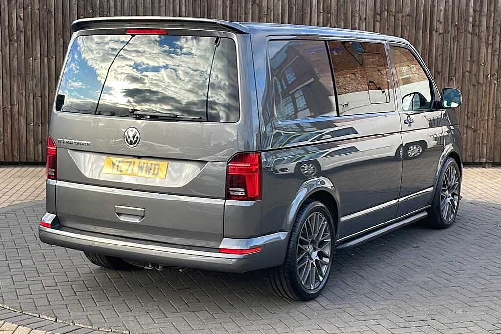 Volkswagen Transporter 2.0 TDI 150 Highline Kombi Van DSG