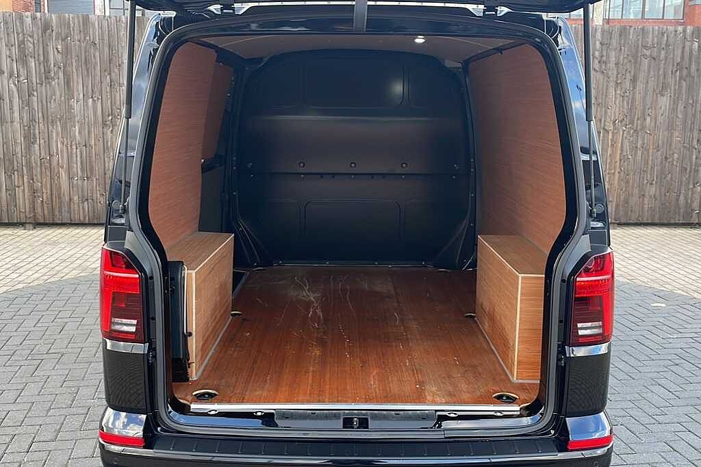 Volkswagen Transporter 2.0 BiTDI 204 Highline Van DSG