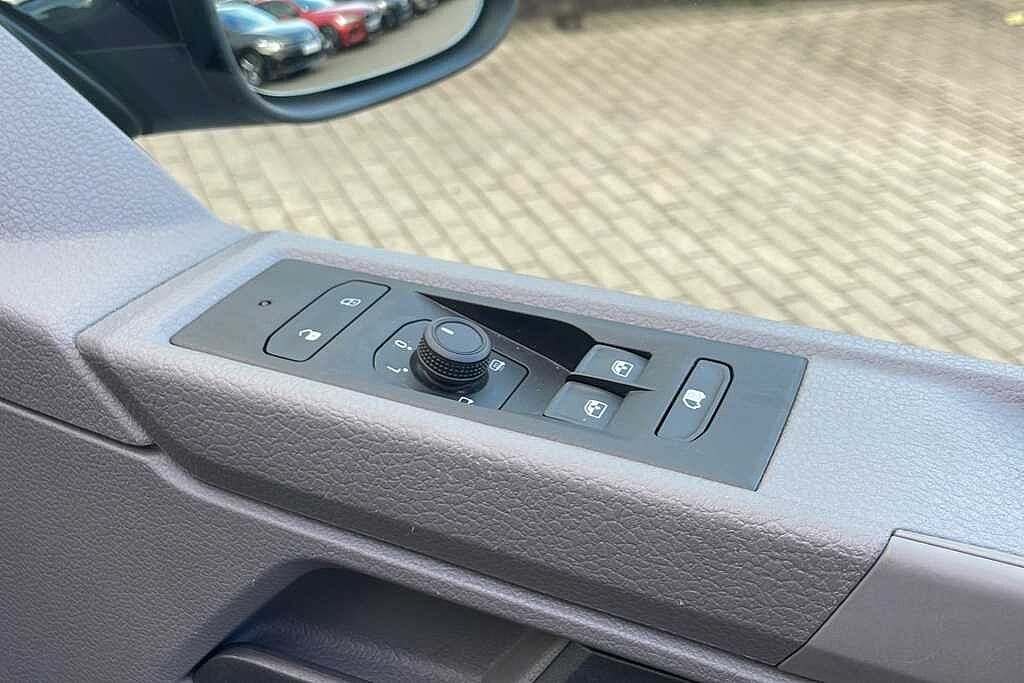 Volkswagen Transporter 2.0 BiTDI 204 Highline Van DSG
