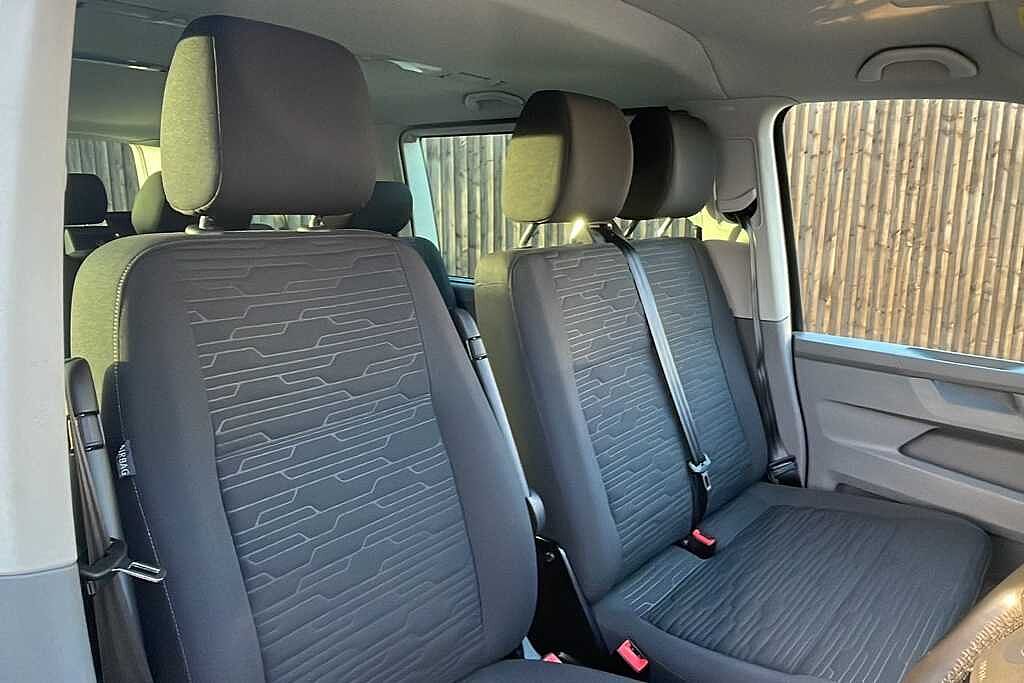 Volkswagen Transporter 2.0 TDI 150PS SE Minibus DSG