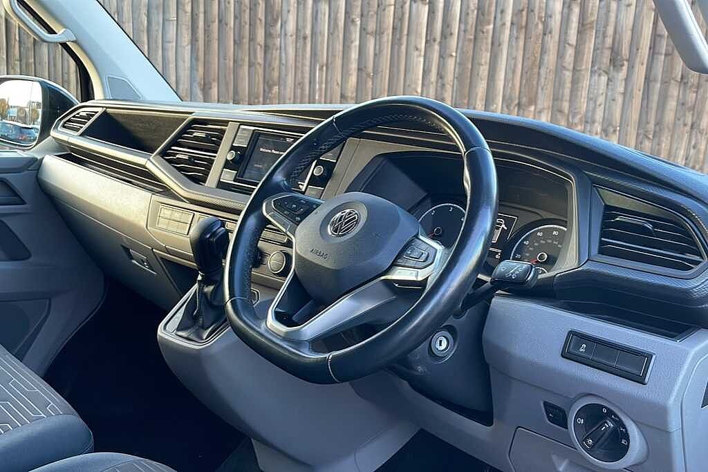 Volkswagen Transporter 2.0 TDI 150PS SE Minibus DSG