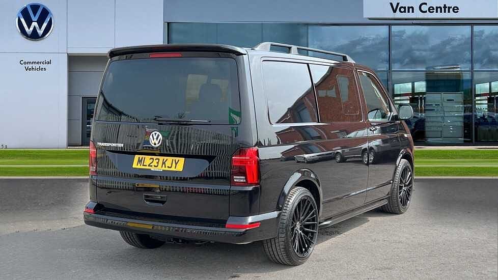 Volkswagen Transporter T32 Kombi Highline SWB 204 PS 2.0 TDI 7sp DSG