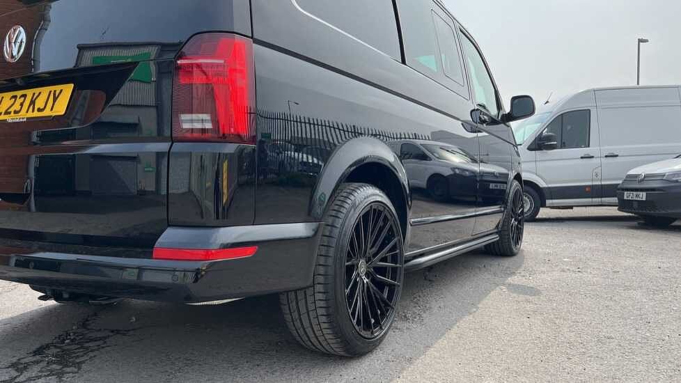 Volkswagen Transporter T32 Kombi Highline SWB 204 PS 2.0 TDI 7sp DSG