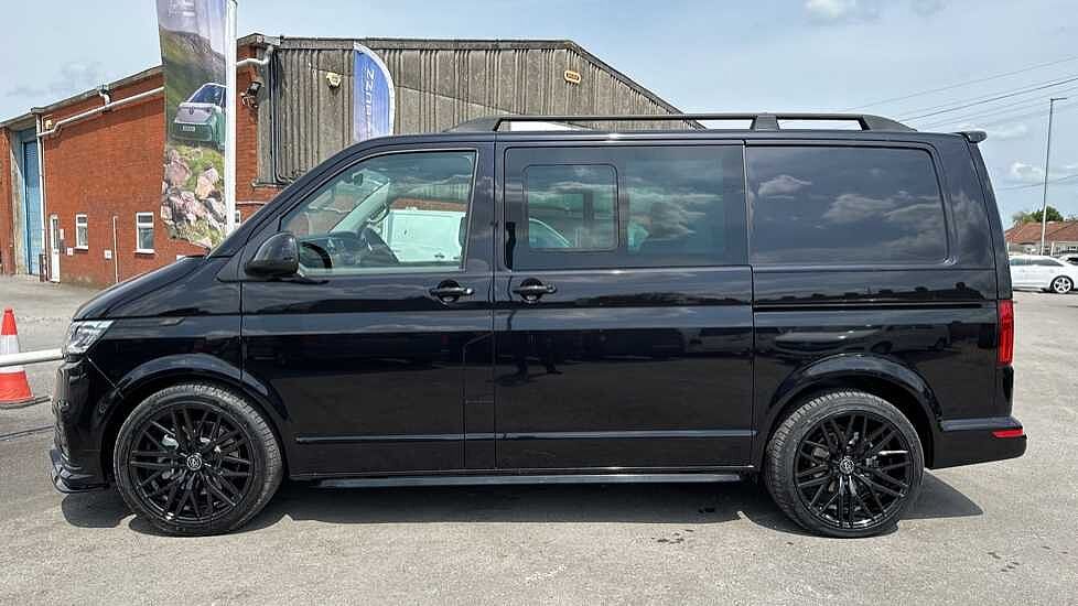 Volkswagen Transporter T32 Kombi Highline SWB 204 PS 2.0 TDI 7sp DSG