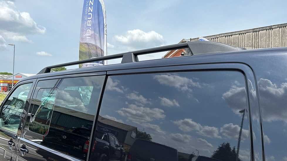 Volkswagen Transporter T32 Kombi Highline SWB 204 PS 2.0 TDI 7sp DSG