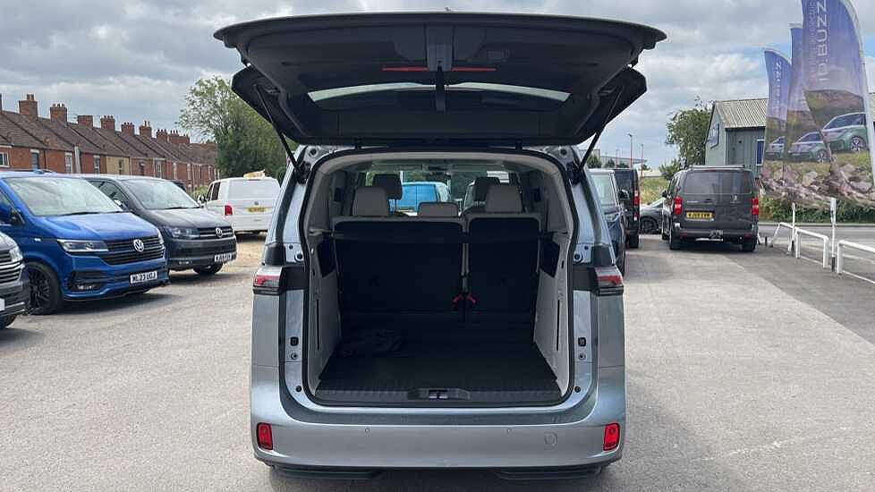 Volkswagen Id.buzz ID. Buzz 1st Edition SWB 204 PS 77 kWh Pro Electric 1 Speed Automatic