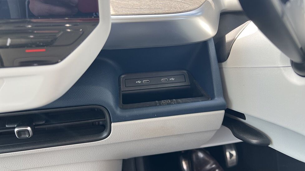 Volkswagen Id.buzz ID. Buzz 1st Edition SWB 204 PS 77 kWh Pro Electric 1 Speed Automatic
