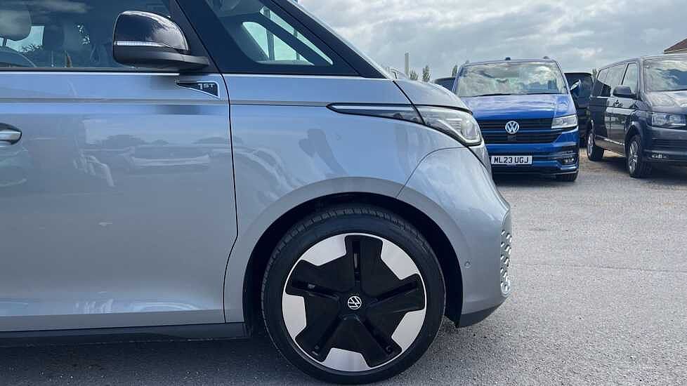 Volkswagen Id.buzz ID. Buzz 1st Edition SWB 204 PS 77 kWh Pro Electric 1 Speed Automatic