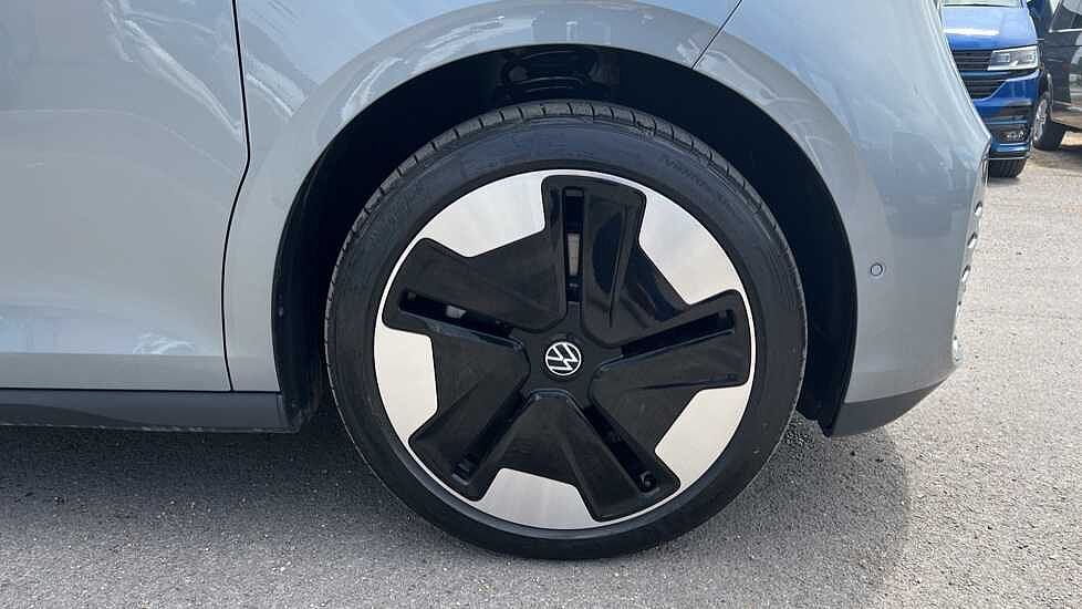 Volkswagen Id.buzz ID. Buzz 1st Edition SWB 204 PS 77 kWh Pro Electric 1 Speed Automatic