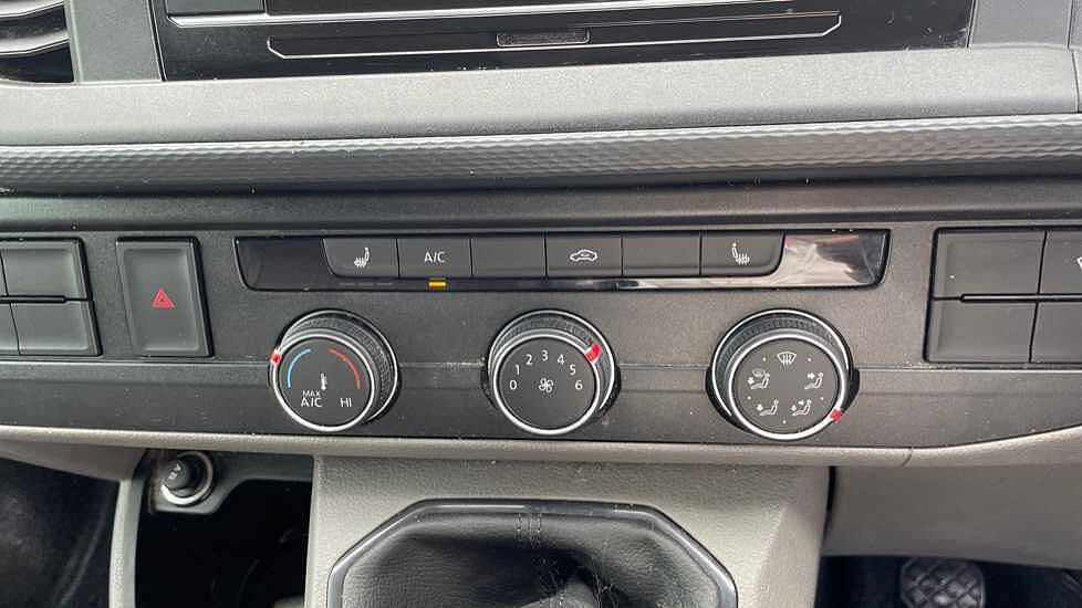 Volkswagen Transporter T28 Panel van Highline SWB 110 PS 2.0 TDI 5sp Manual