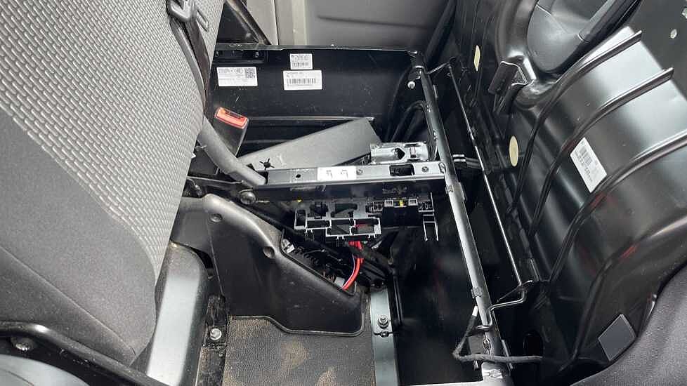 Volkswagen Transporter T28 Panel van Highline SWB 110 PS 2.0 TDI 5sp Manual