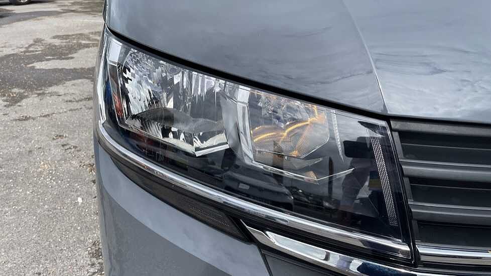 Volkswagen Transporter T28 Panel van Highline SWB 110 PS 2.0 TDI 5sp Manual