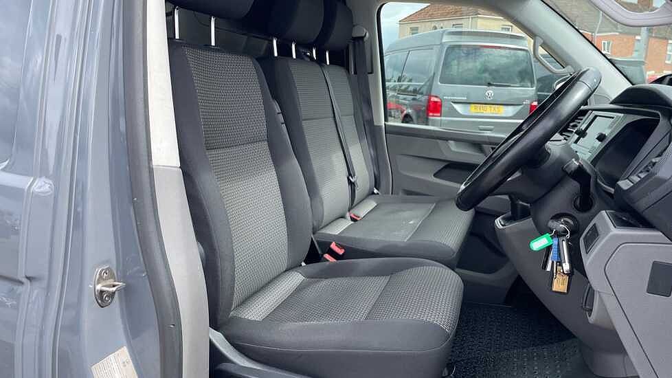 Volkswagen Transporter T28 Panel van Highline SWB 110 PS 2.0 TDI 5sp Manual