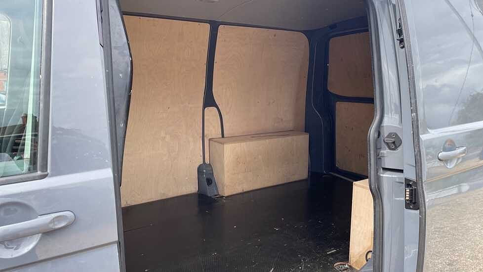 Volkswagen Transporter T28 Panel van Highline SWB 110 PS 2.0 TDI 5sp Manual