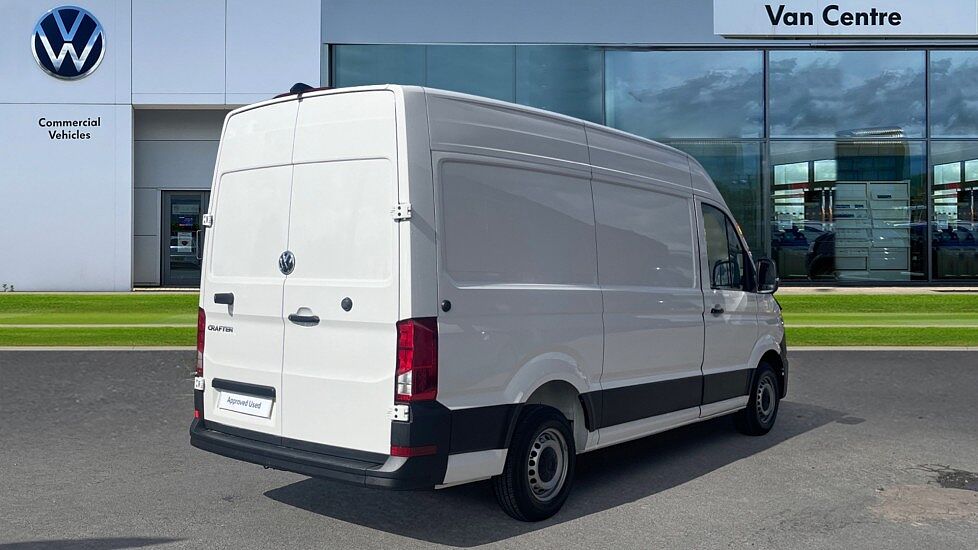 Volkswagen Crafter CR35 Panel van Trendline MWB 140 PS 2.0 TDI 6sp Manual FWD