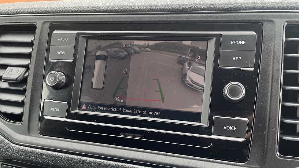 Volkswagen Crafter CR35 Panel van Trendline MWB 140 PS 2.0 TDI 6sp Manual FWD