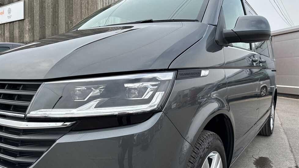 Volkswagen Transporter T32 Kombi Highline SWB 204 PS 2.0 TDI 7sp DSG