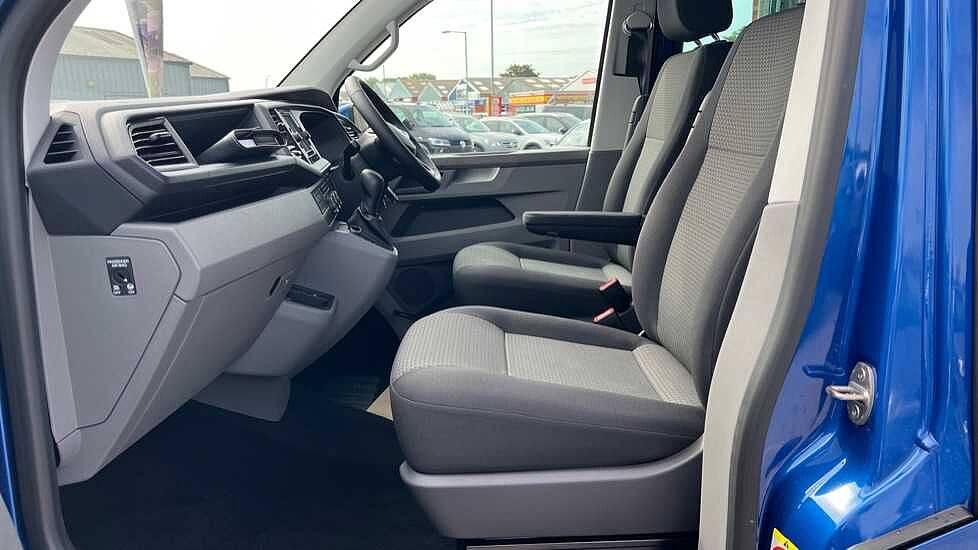 Volkswagen Transporter T32 Kombi van Highline SWB 204 PS 2.0 TDI 7sp DSG