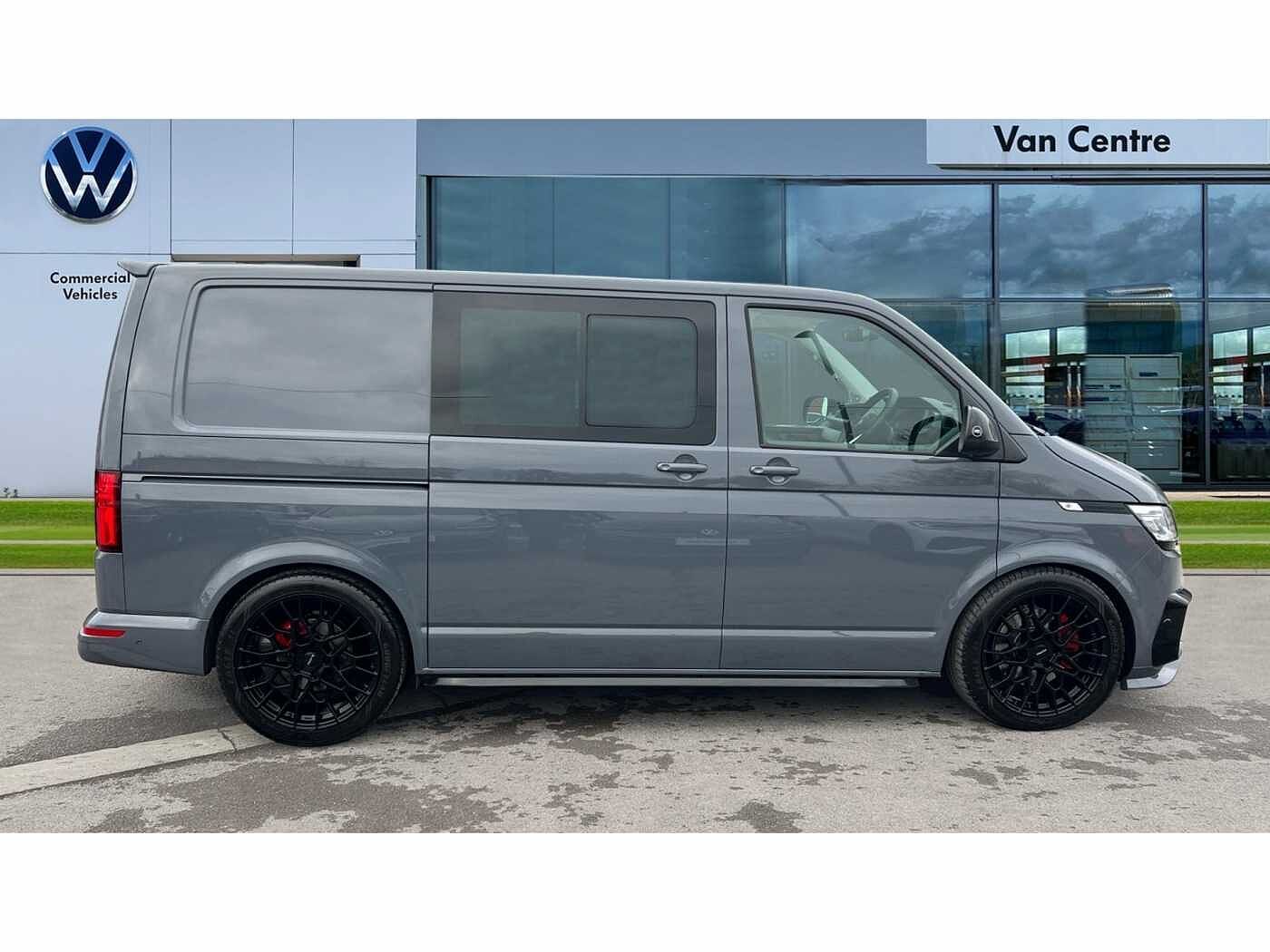 Volkswagen Transporter T32 Kombi Van Highline SWB 204 PS 2.0 TDI 7sp DSG