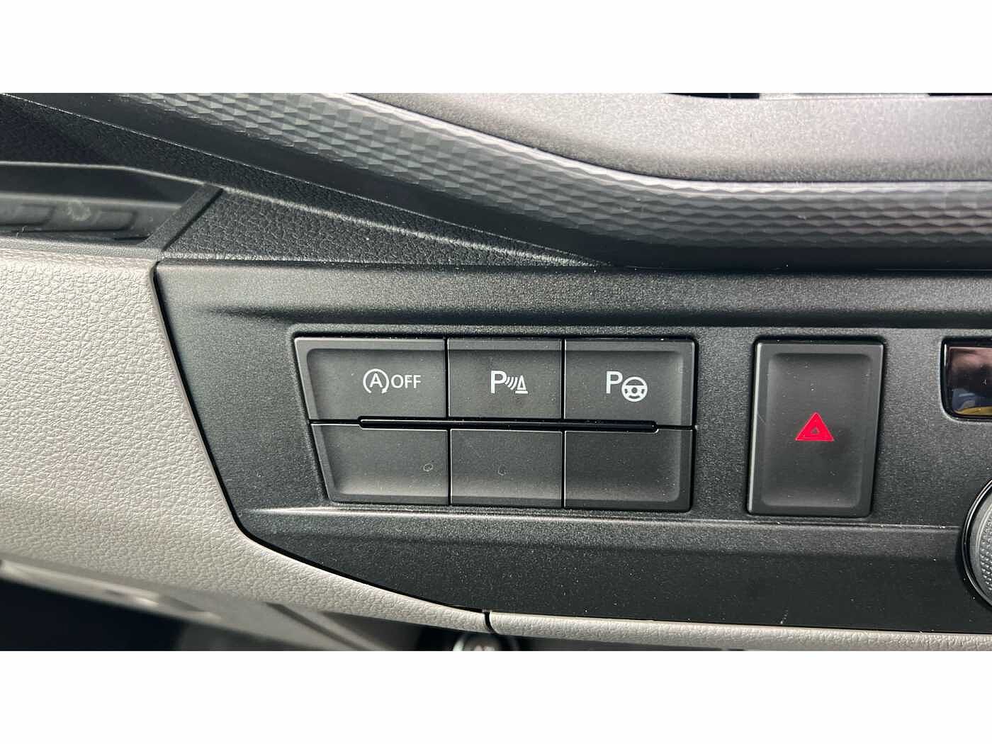 Volkswagen Transporter T32 Kombi Van Highline SWB 204 PS 2.0 TDI 7sp DSG