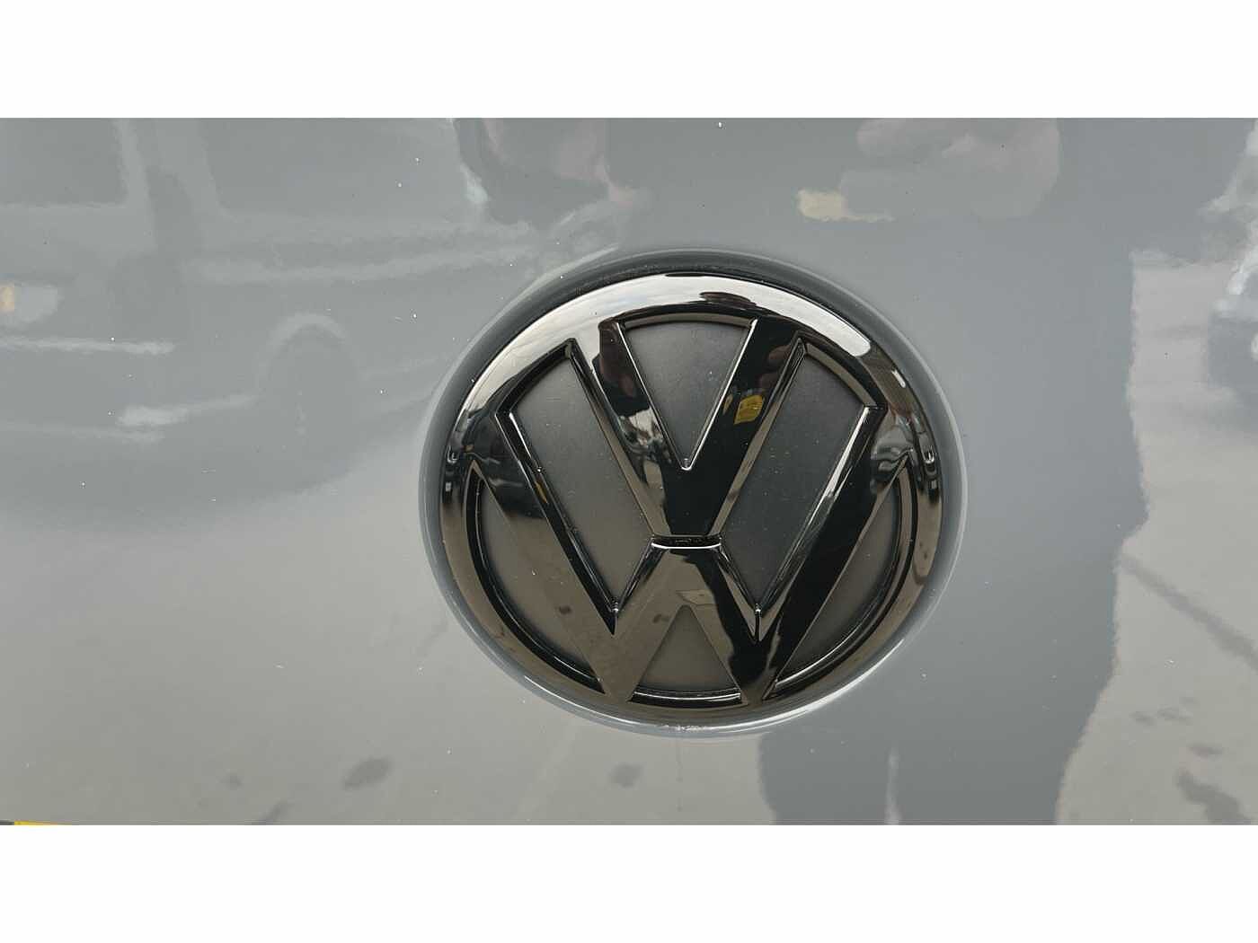 Volkswagen Transporter T32 Kombi Van Highline SWB 204 PS 2.0 TDI 7sp DSG
