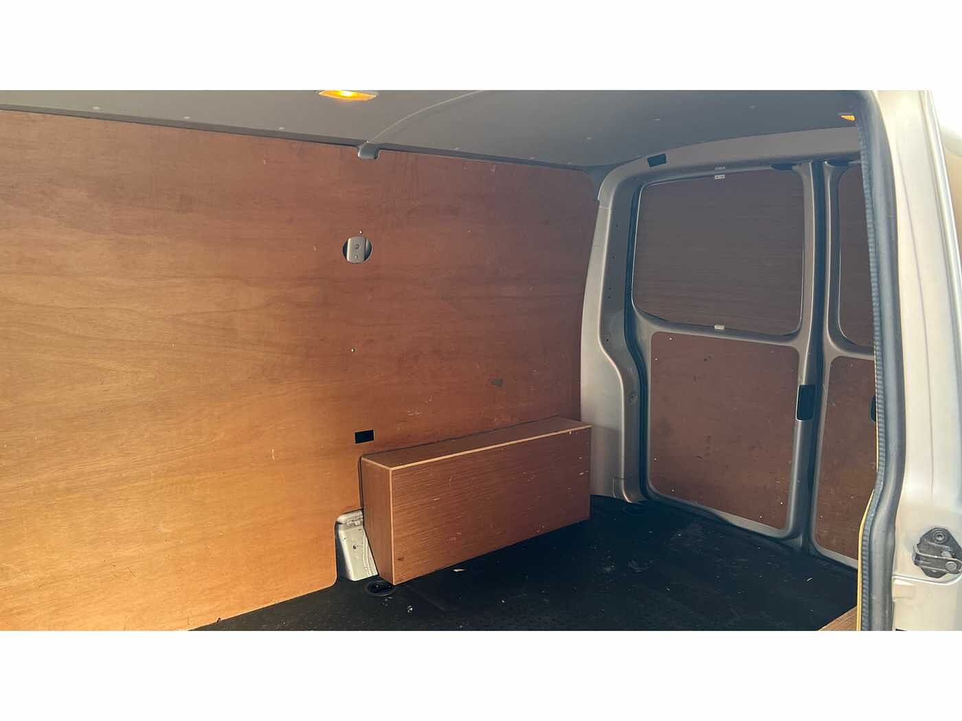 Volkswagen Transporter T28 Panel van Highline SWB EU6 150 PS 2.0 TDI BMT 6sp Manual