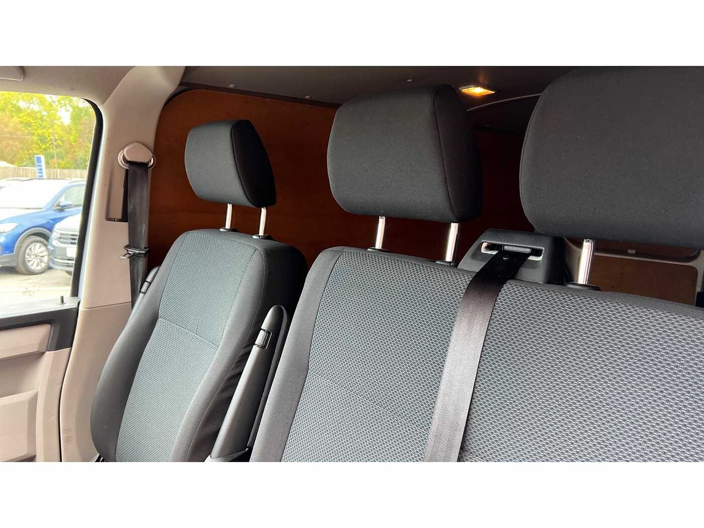 Volkswagen Transporter T28 Panel van Highline SWB EU6 150 PS 2.0 TDI BMT 6sp Manual