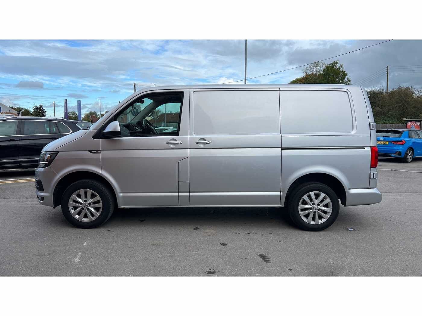 Volkswagen Transporter T28 Panel van Highline SWB EU6 150 PS 2.0 TDI BMT 6sp Manual