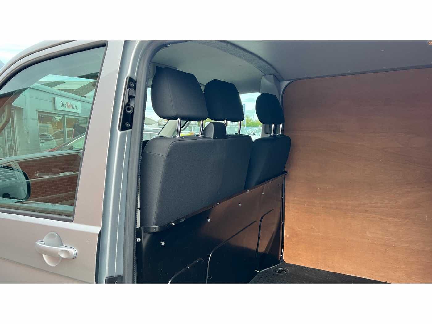 Volkswagen Transporter T28 Panel van Highline SWB EU6 150 PS 2.0 TDI BMT 6sp Manual