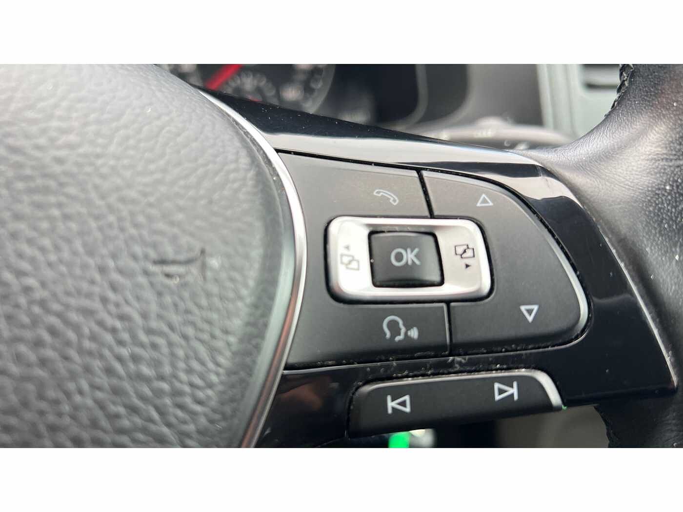 Volkswagen Transporter T28 Panel van Highline SWB EU6 150 PS 2.0 TDI BMT 6sp Manual
