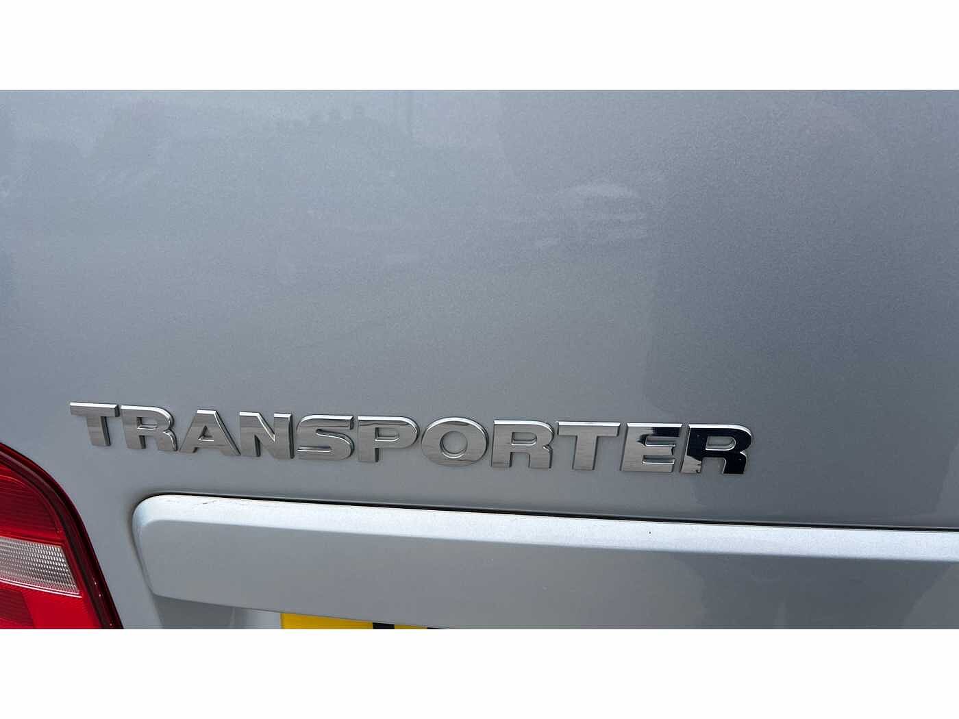 Volkswagen Transporter T28 Panel van Highline SWB EU6 150 PS 2.0 TDI BMT 6sp Manual