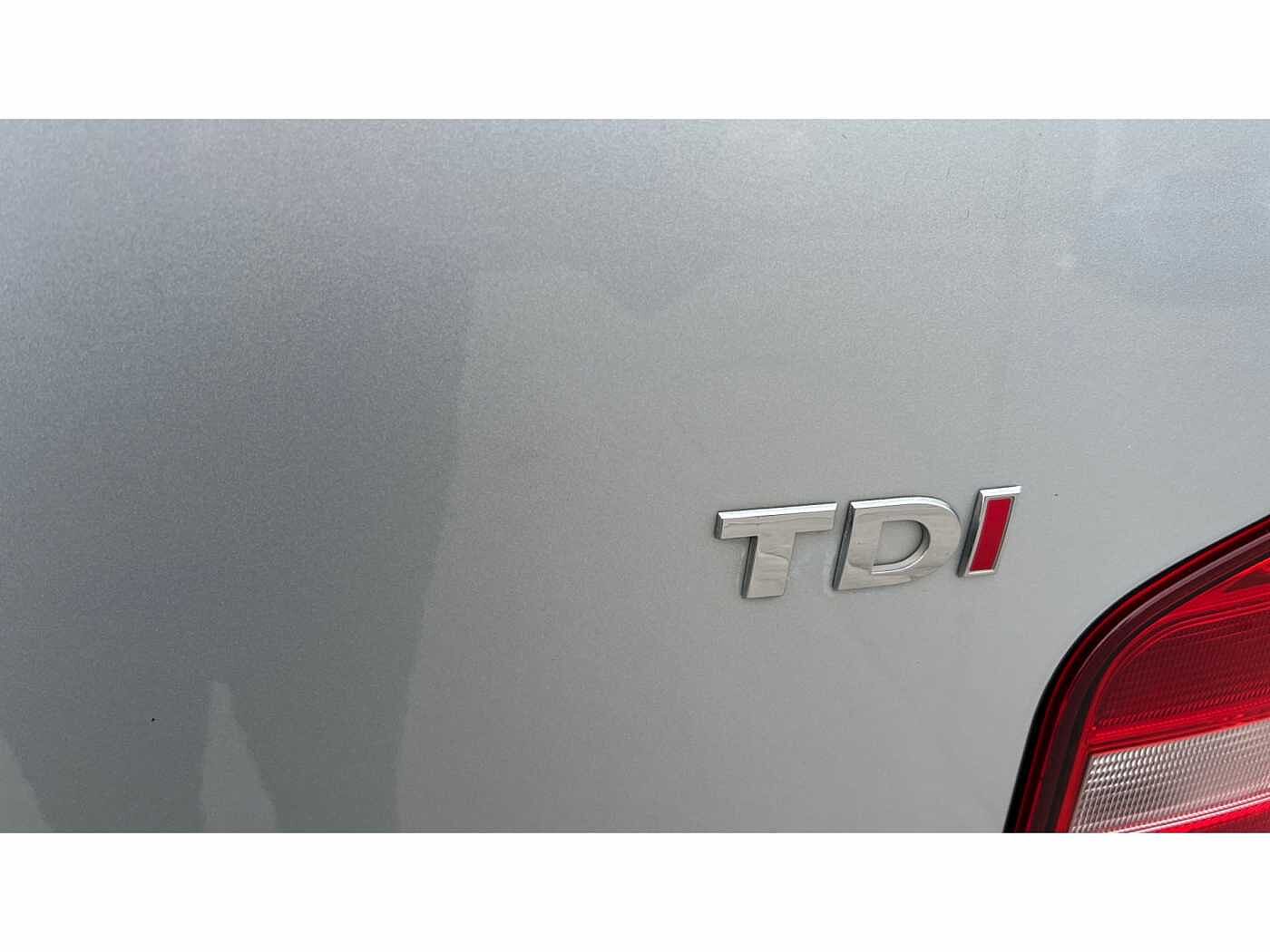 Volkswagen Transporter T28 Panel van Highline SWB EU6 150 PS 2.0 TDI BMT 6sp Manual