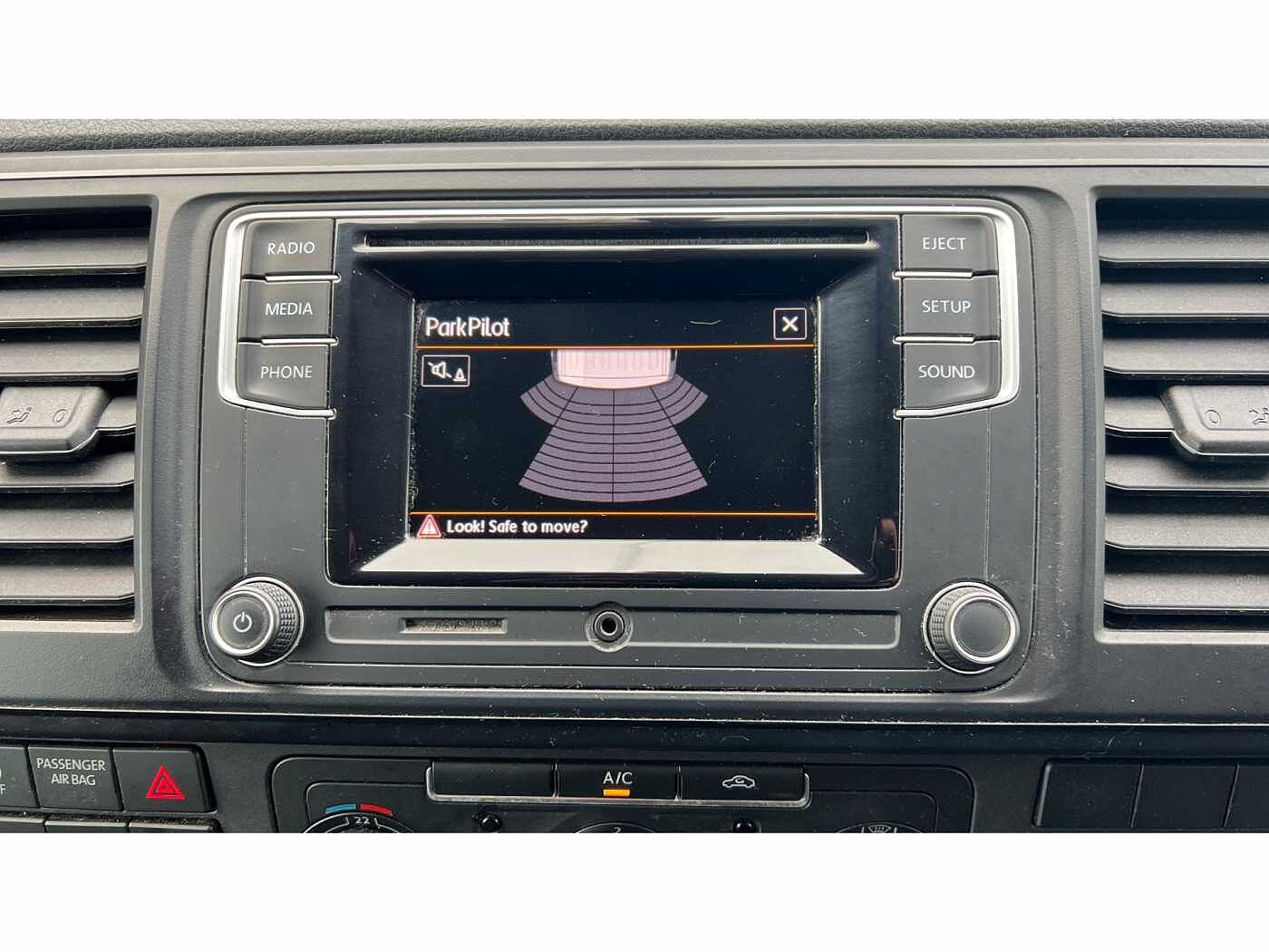 Volkswagen Transporter T28 Panel van Highline SWB EU6 150 PS 2.0 TDI BMT 6sp Manual