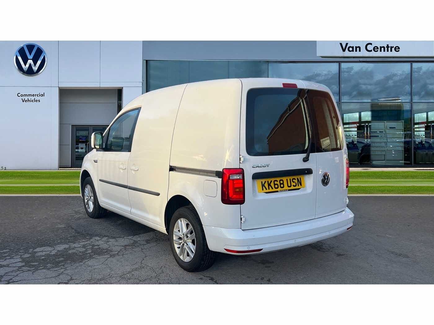 Volkswagen Caddy C20 Panel van Highline SWB EU6 102 PS 2.0 TDI BMT 5sp Manual