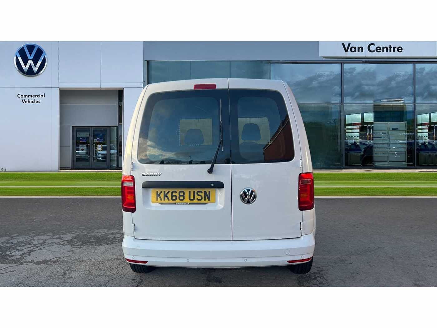 Volkswagen Caddy C20 Panel van Highline SWB EU6 102 PS 2.0 TDI BMT 5sp Manual