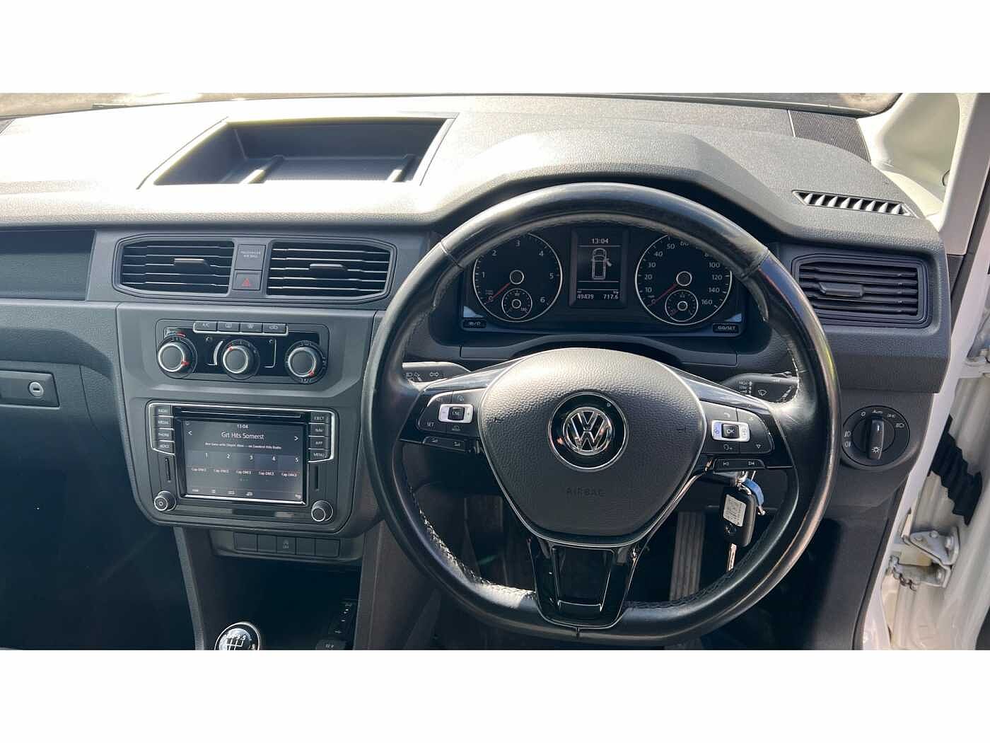 Volkswagen Caddy C20 Panel van Highline SWB EU6 102 PS 2.0 TDI BMT 5sp Manual