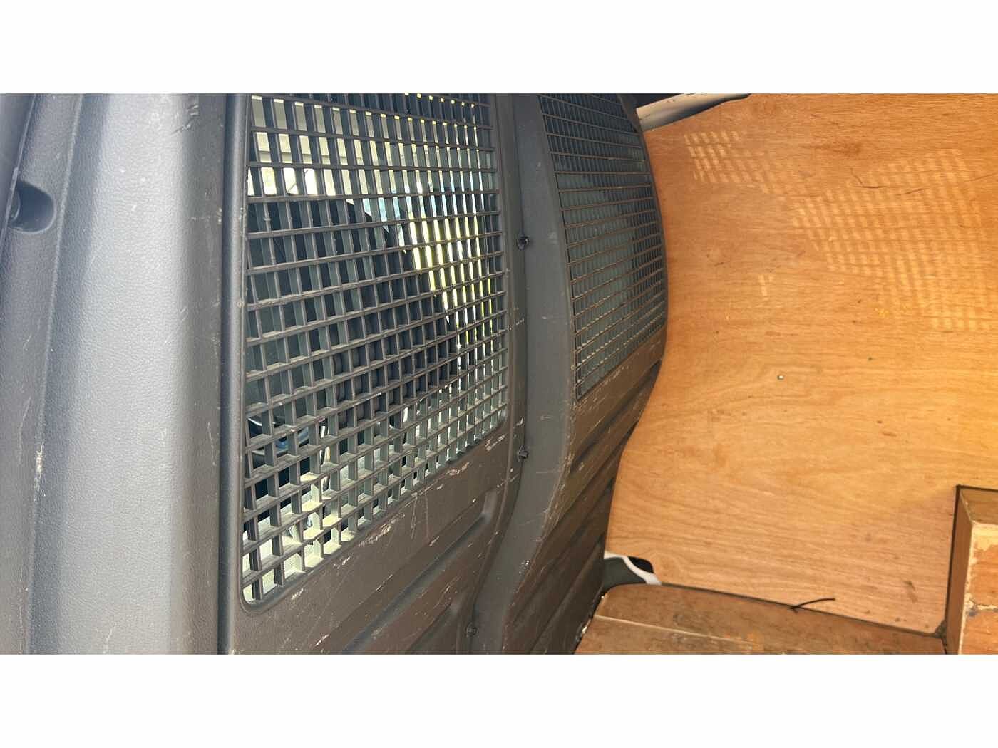 Volkswagen Caddy C20 Panel van Highline SWB EU6 102 PS 2.0 TDI BMT 5sp Manual