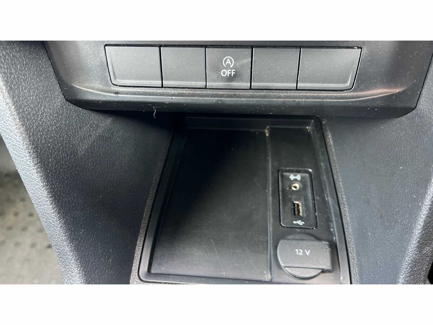 Volkswagen Caddy C20 Panel van Highline SWB EU6 102 PS 2.0 TDI BMT 5sp Manual